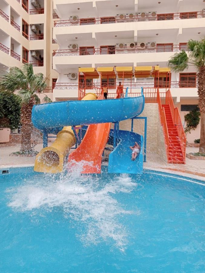 Курортный комплекс Empire Aqua Park