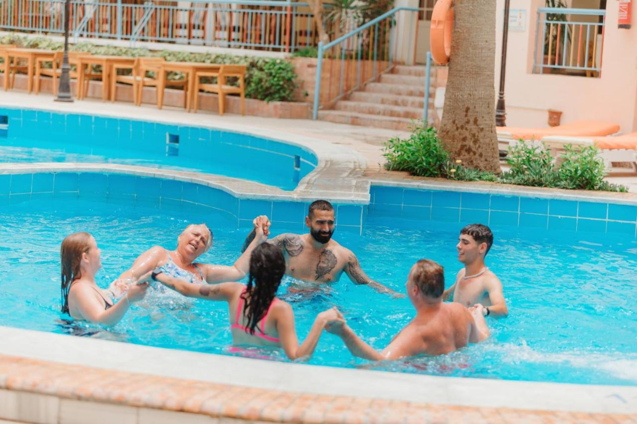 Курортный комплекс Empire Aqua Park 3*
