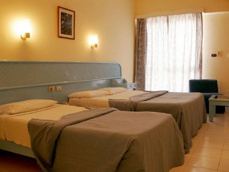 Курортный комплекс Empire Aqua Park 3*