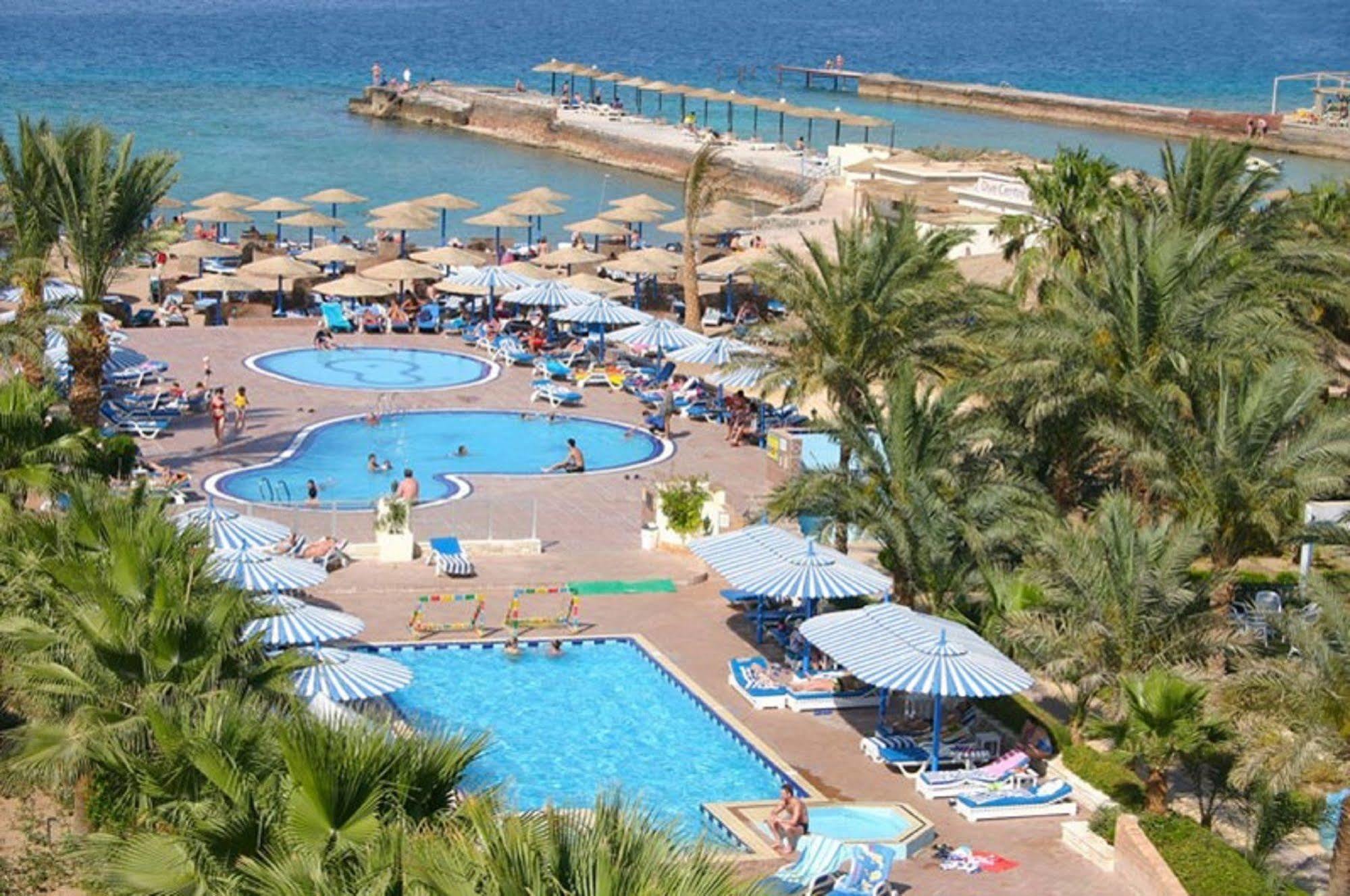 Курортный комплекс Empire Aqua Park Хургада
